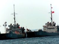 Savaş gemileri Mudanya’ya sığındı