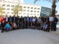 Dinar Belediyesi, çalışanlarını tatile gönderdi