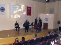 DPÜ öğrencileri Neşet Ertaş'ı türküleriyle andı