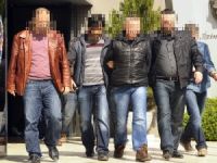 Bir kişiyi öldüren silahlı saldırganlar adliyeye sevk edildi