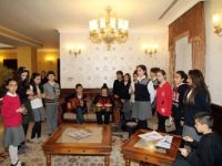 Minik öğrencilerden Vali Harput’a konser