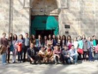 Polis amcaları, başarılı çocukları gezdirdi