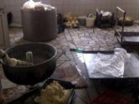 Afyonkarahisar’da, sahte tereyağı yapımında kullanılan 8,5 ton malzemeye el konuldu