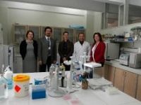 Mikrobiyoloji laboratuvarı tekstilcinin hizmetinde