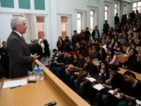 Burhan Sakallı, tarihi Odunpazarı’nı öğrencilere anlattı