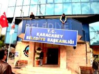 Karacabey Belediyesi, tabelasını yeniledi.