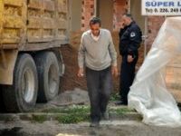 Hidroliği boşalan damper düştü şoför yaralandı