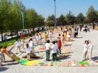 Dünyanın en uzun ekolojik resmi dünya çocuk rekorlarına girdi