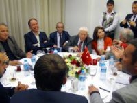 Akil İnsanlar Ege Bölgesi heyeti, protestocularla buluştu
