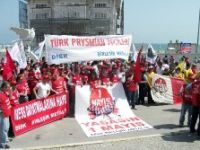Mudanya'da 1 Mayıs'a halaylı kutlama