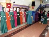 İmam hatipli kızlardan Kutlu Doğum programı