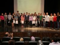 Gençler Sakarya Şiiri'ni en iyi okumak için yarıştı