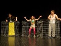 'Amca, size insan diyebilir miyim?' oyunu seyirci karşısına çıktı.