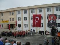 Mürsel köyü sakinleri, Anadolu Sağlık Meslek Lisesi yaptırdı.