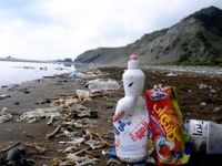 Suriye’nin toplanmayan çöpleri Akdeniz’in tüm kıyılarını vuruyor!