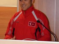 Milli sporcu Sarı, dünya şampiyonluğunu korudu