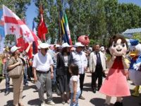 Uluslararası Çocuk ve Gençlik Tiyatroları Festivali başladı