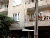 Orhangazi'de 3. kattan düşen çocuk yaşam mücadelesi veriyor