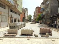 Mustafakemalpaşa'da cadde ve sokaklar parke taşına kavuşuyor