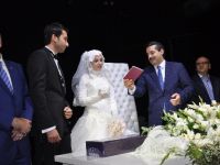 Faruk Çelik, Bursa’da Zümrüt-Ömer Bingöl’ün nikah şahitliğini yaptı.
