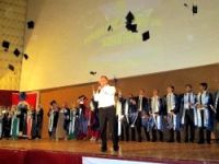 İmam Hatipliler kep attı