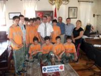 Mudanya Polis Gücü'nde hentbolcuların kupa sevinci