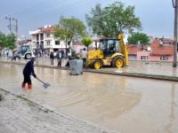 Kütahya'da sağanak yağış: 20 evi su bastı