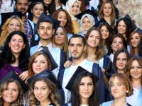 Faruk Saraç Tasarım Meslek Yüksekokulu  mezunlarını verdi