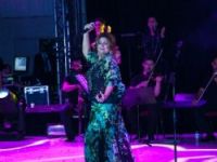 Sibel Can Bursa’da gönülleri fethetti