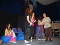 Çırak Sanat Merkezi ‘Emme Basma’yı sahneledi