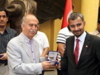 Vali Şahabettin Harput: Müslümanlar çok konuşup, az çalışıyor