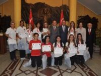 Dünya ikincisi şampiyon öğrenciler Bursa’nın gurur oldu