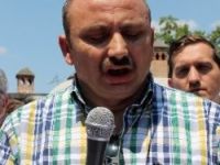 Cuma namazı çıkışı, Mısır’daki darbe kınandı.