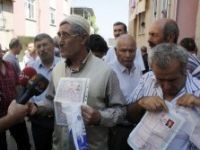 Orman arazisi diye evleri boşaltılmak istenen halk sokağa döküldü