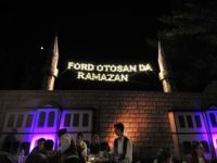 Ford Otosan çalışanları geleneksel iftar yemeğinde buluştu