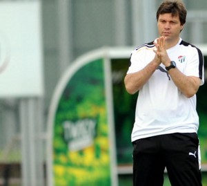 ertugrul-saglam-bursaspor-teknik-direktoru.jpg